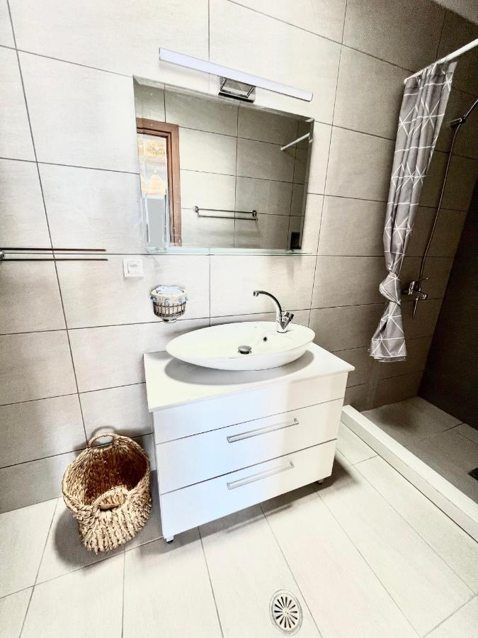 Vaso Beach Front Villa Ialysos  Extérieur photo