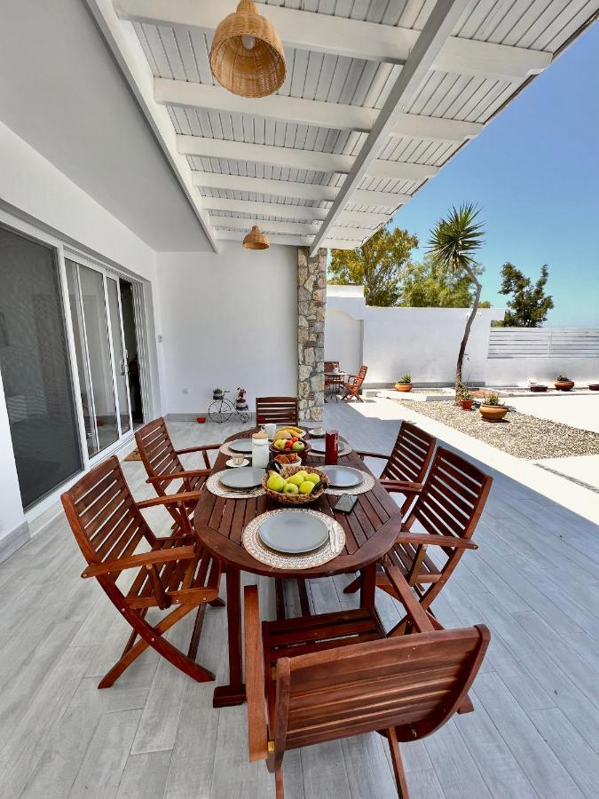 Vaso Beach Front Villa Ialysos  Extérieur photo